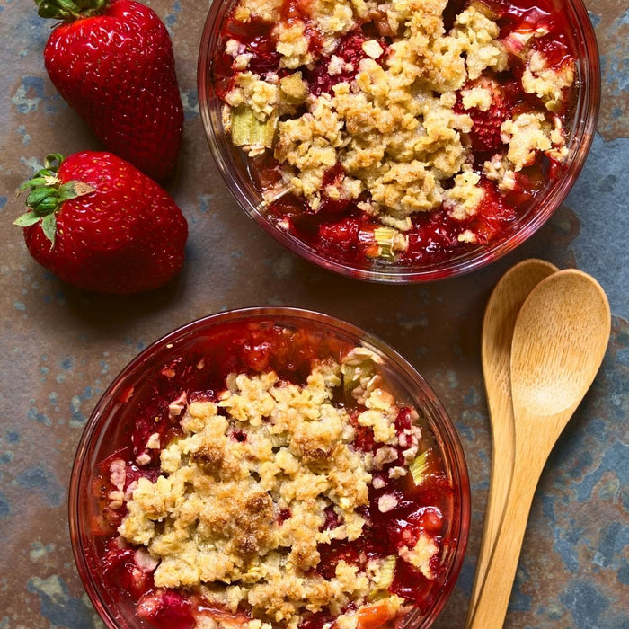 Rhubarb and Strawberry Crumble