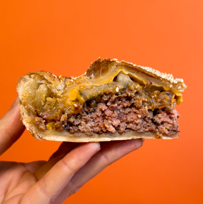 The Mighty Cheeseburger Pie (1kg) - Limited Edition
