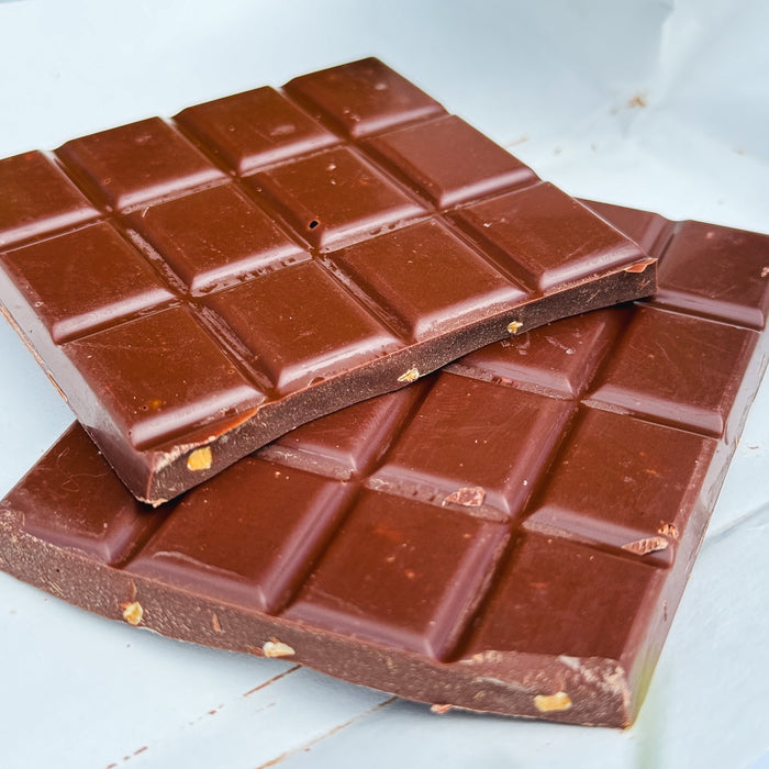 Hazelnut Praline Organic Milk Chocolate Bar 75g